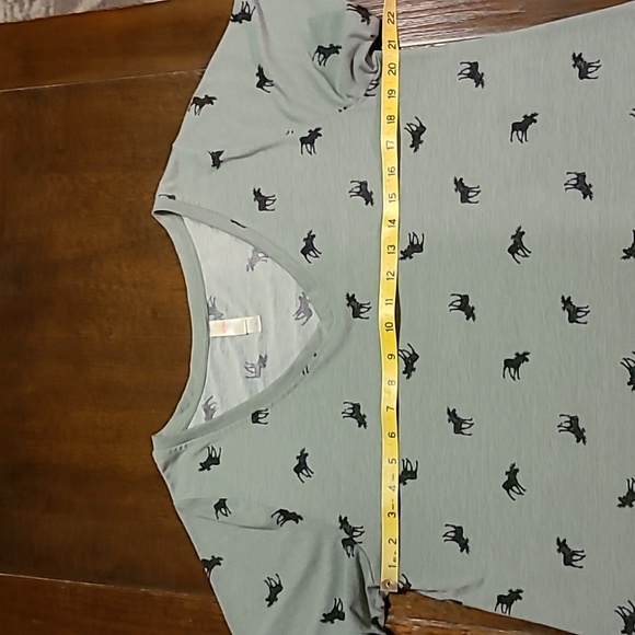 LuLaRoe Moose Shirt - Ladies XL - Picture 6 of 7